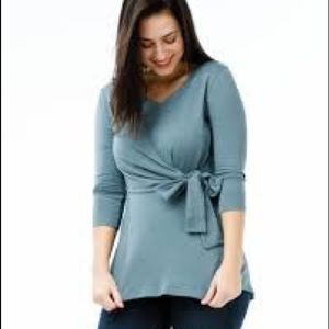 NWOT Elegantees wrap blouse